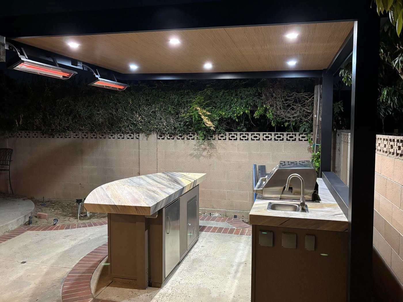 4K cantilever aluminum patio cover — hillside backyard