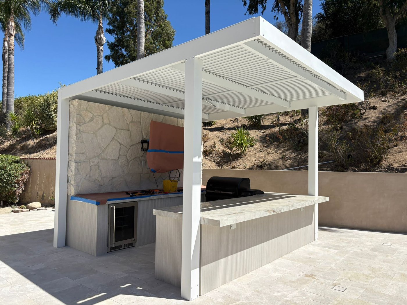 4K cantilever aluminum patio cover — white aluminum frame