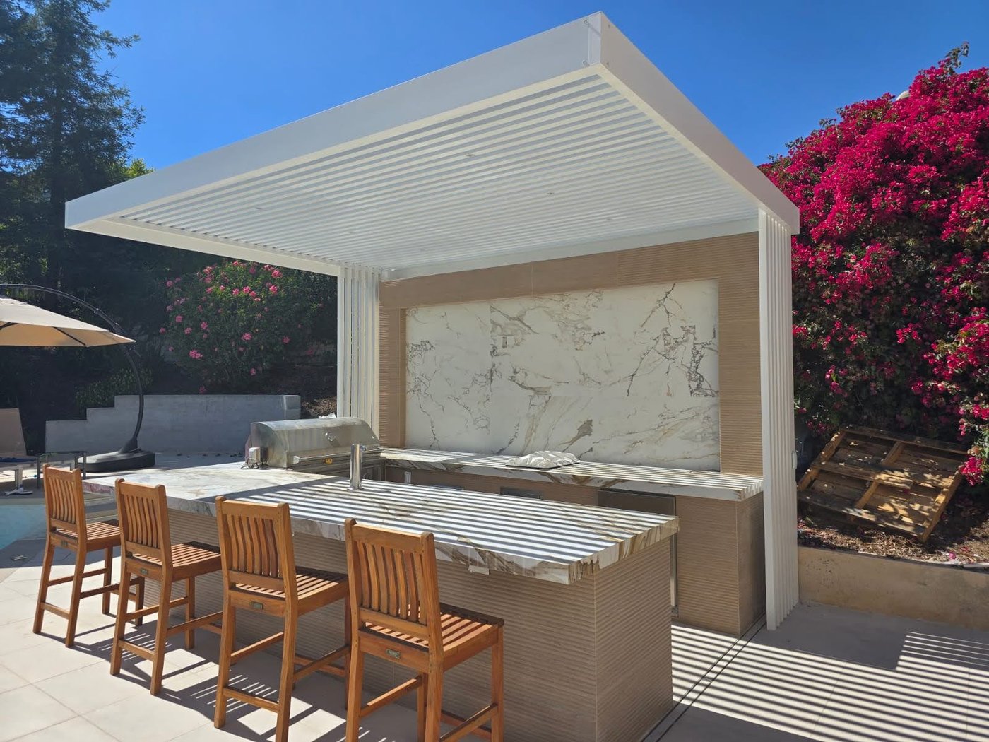 4K cantilever aluminum patio cover — attached to the home
