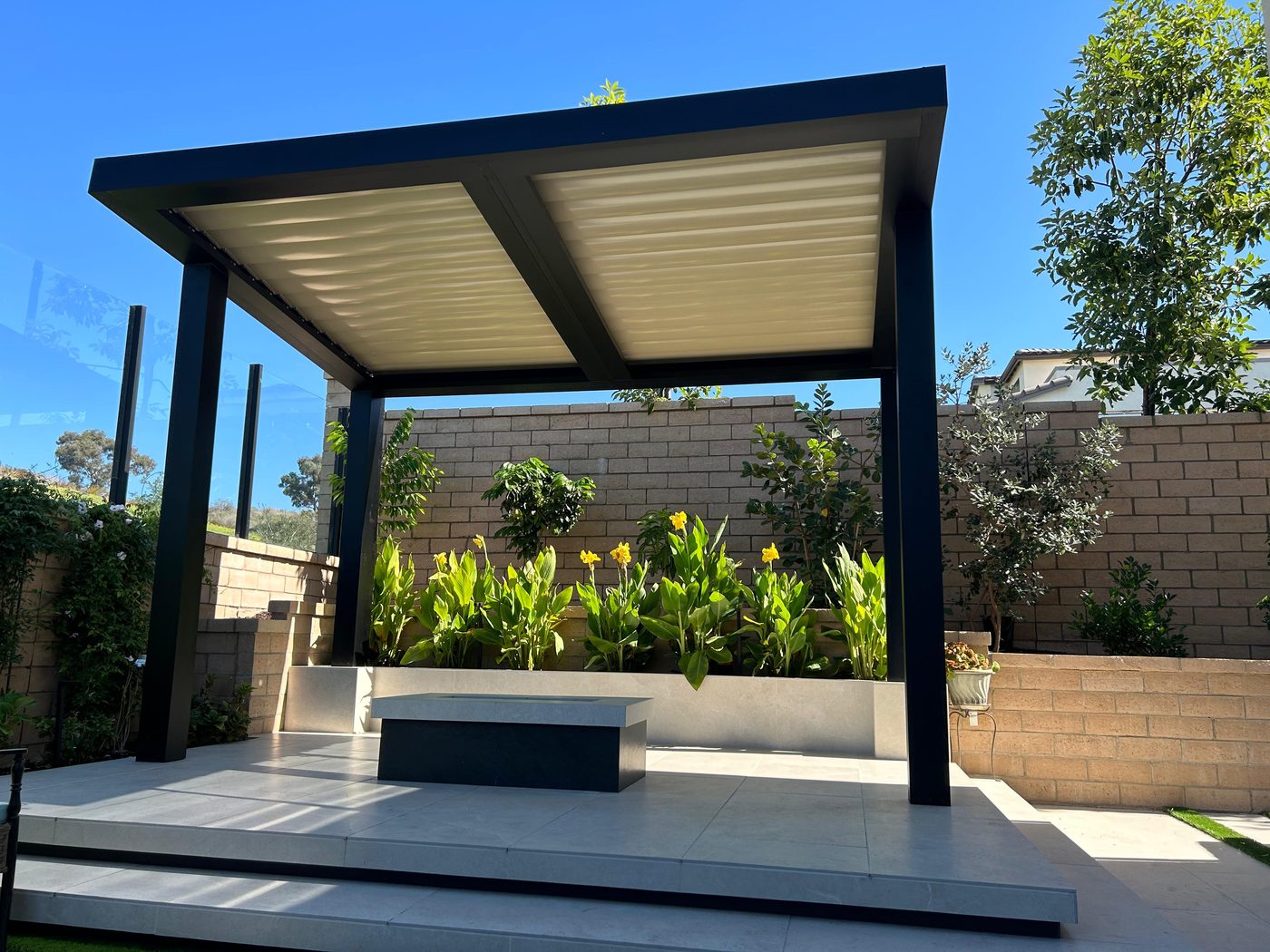 Four Seasons motorized louvered roof patio cover, Los Angeles